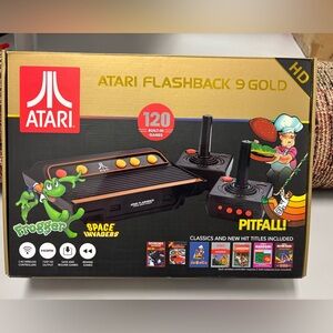 Flashback 9 Gold Console - Black